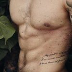 转载男体写真,光影交织下的男性之美